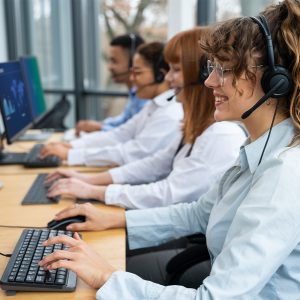 ATENCIÓN DE COMUNICACIONES, MANEJO DE CLIENTES CONFLICTIVOS  Y  SERVICIO AL CLIENTE DE ALTO IMPACTO