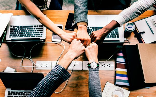 TÉCNICAS Y HABILIDADES PARA LA MEDIACIÓN, MANEJO Y RESOLUCIÓN DE CONFLICTOS EN EQUIPOS DE TRABAJO