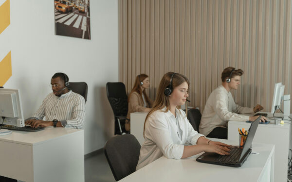 COBRANZA TELEFONICA DE ALTO NIVEL FACTORES CRÍTICOS DE ÉXITO EN LA GESTIÓN  TELEFÓNICA DE COBRANZA ACTUAL