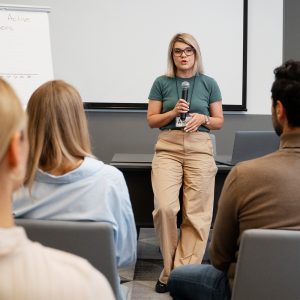 TÉCNICAS BÁSICAS PARA EL DESARROLLO DE LA COMUNICACIÓN ASERTIVA
