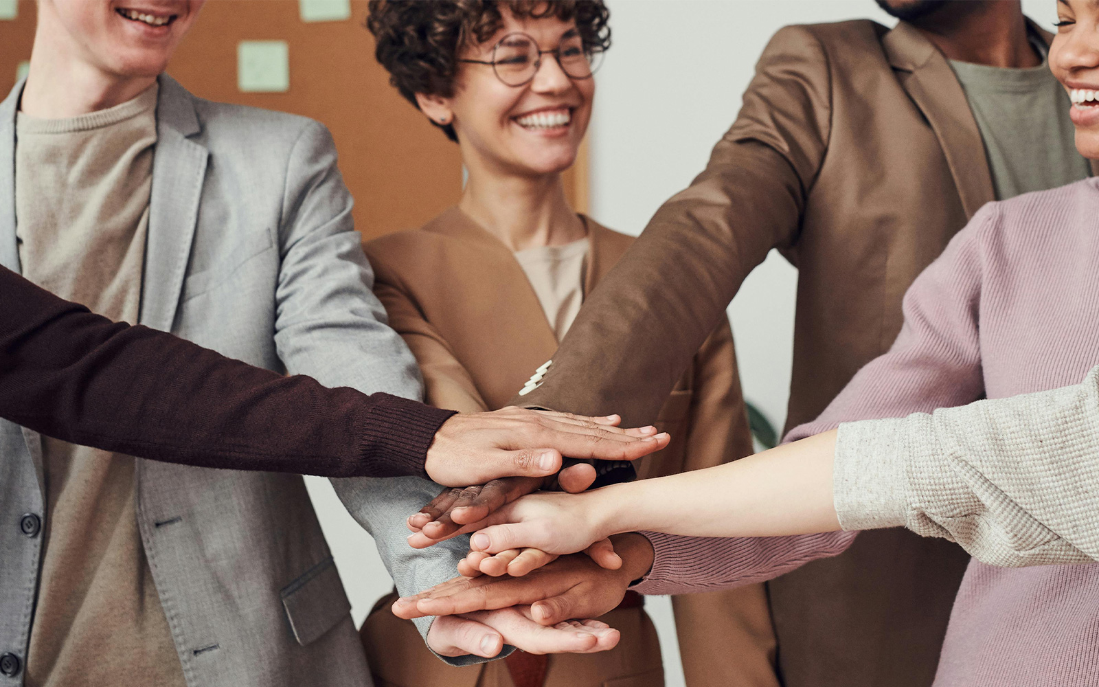 TÉCNICAS Y HABILIDADES PARA LA MEDIACIÓN, MANEJO Y RESOLUCIÓN DE CONFLICTOS EN EQUIPOS DE TRABAJO