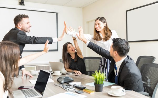 LIDERAZGO MOTIVACIONAL -TECNICAS Y ESTRATEGIAS BASICAS PARA MOTIVACION DE GRUPOS