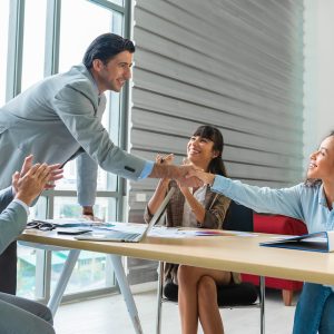 TÉCNICAS Y HABILIDADES PARA LA MEDIACIÓN, MANEJO Y RESOLUCIÓN DE CONFLICTOS EN EQUIPOS DE TRABAJO
