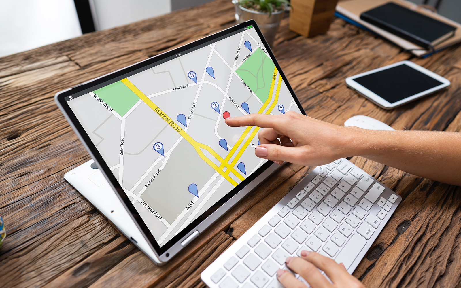 DISEÑO Y OPTIMIZACIÓN DE RUTAS EN DISTRIBUCIÓN