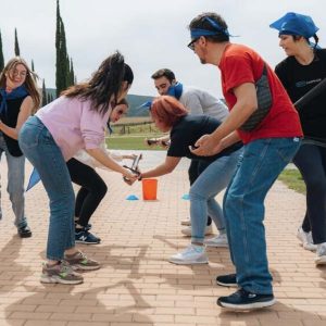 TEAM BUILDING